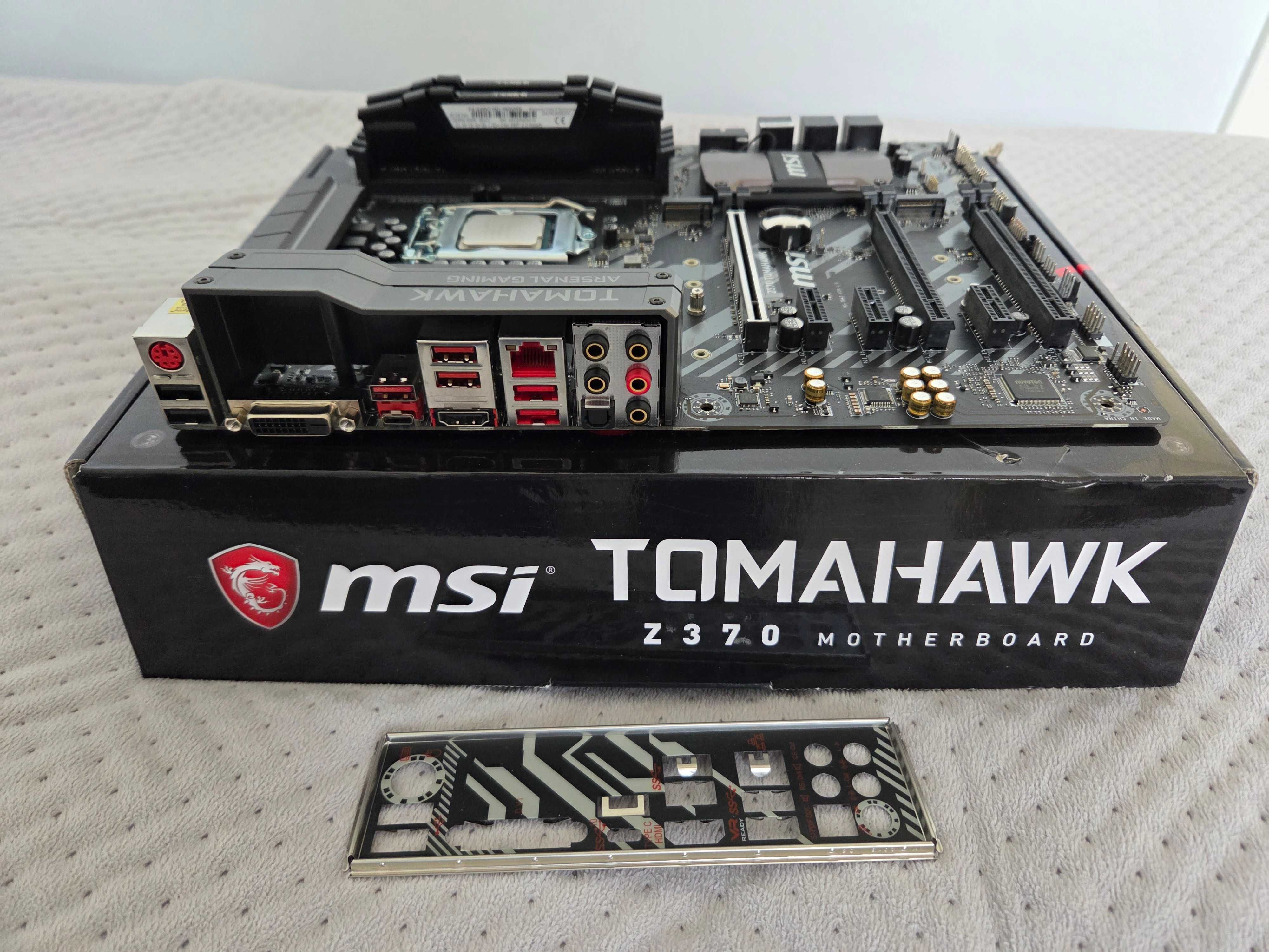 Intel Core i5 8600K (Delid) + MSI Z370 TOMAHAWK + 16 GB RAM DDR4-3200