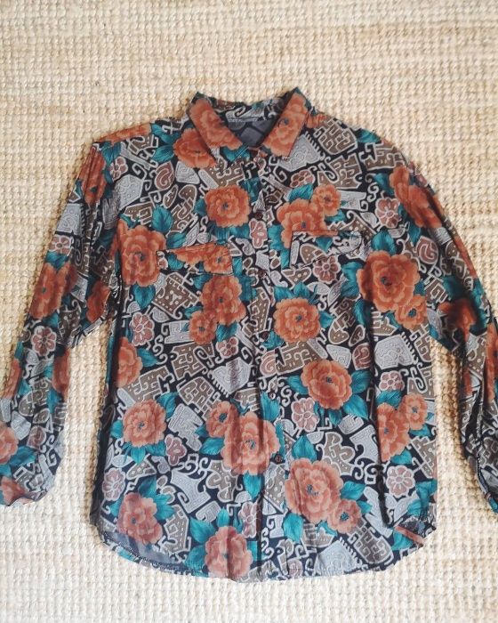 CAMISA VINTAGE Peça Única (Tamanho L)