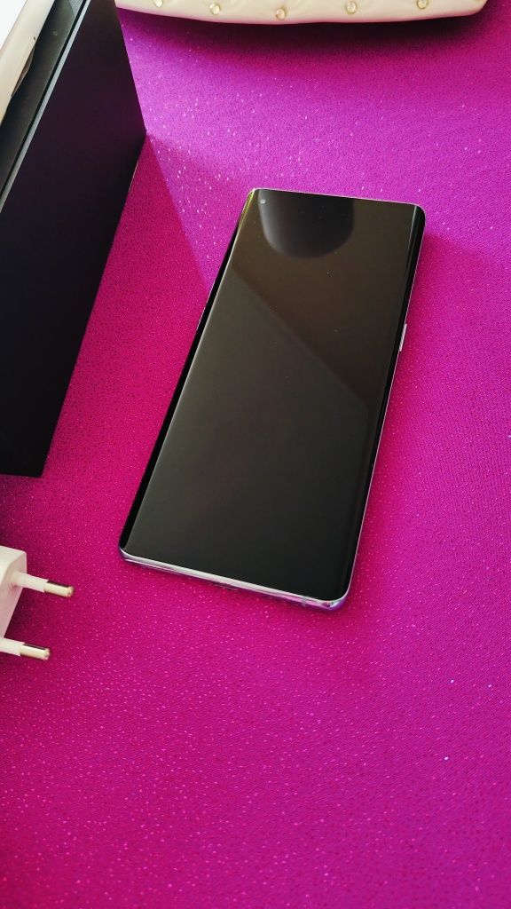 Oppo Reno 6 pro 5G 12/256 stan idealny+etui+wyciskarka wolnoobrotowa