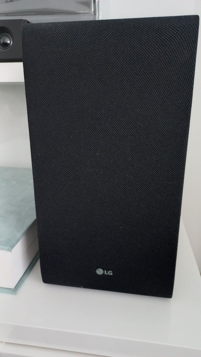 Soundbar LG com subwoofer novo