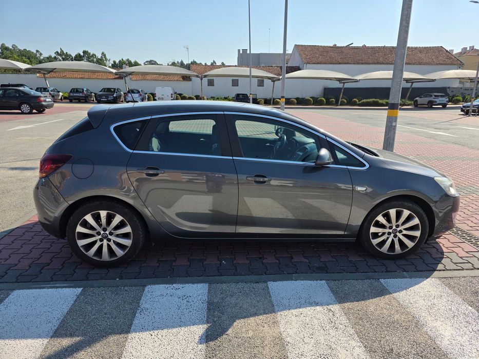 Astra CDTi 1.3 - Troco por SUV