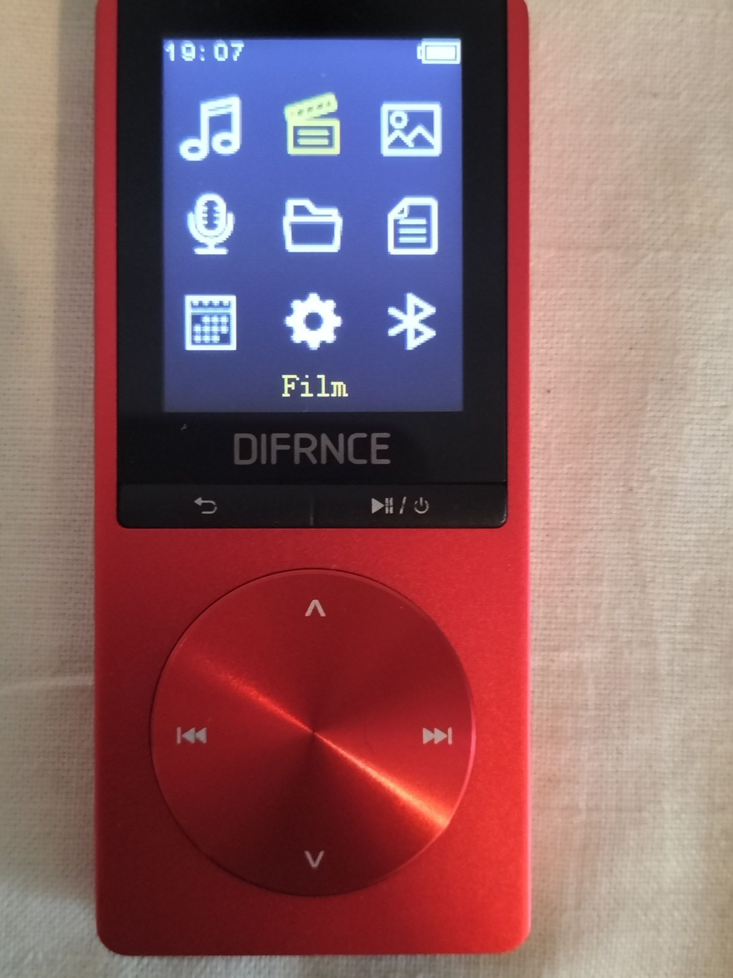 Odtwarzacz MP4 z Bluetooth Difrnce MP-1820 BT kolor czerwony