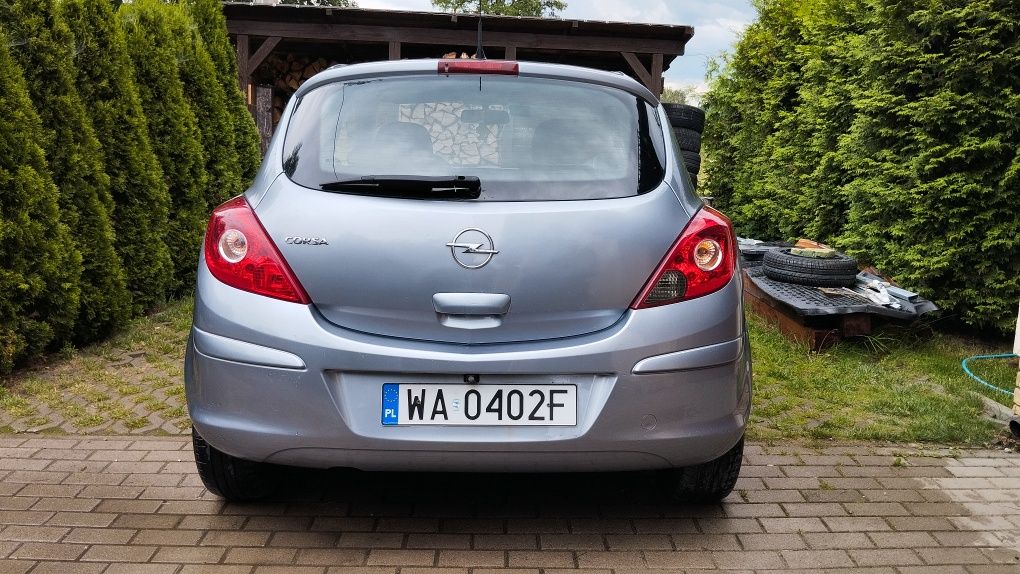 Opel Corsa D benzyna, klima, 2009r