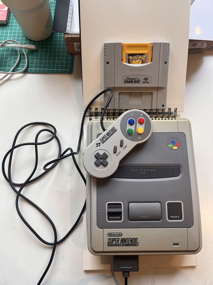 Super nintendo + super gameboy