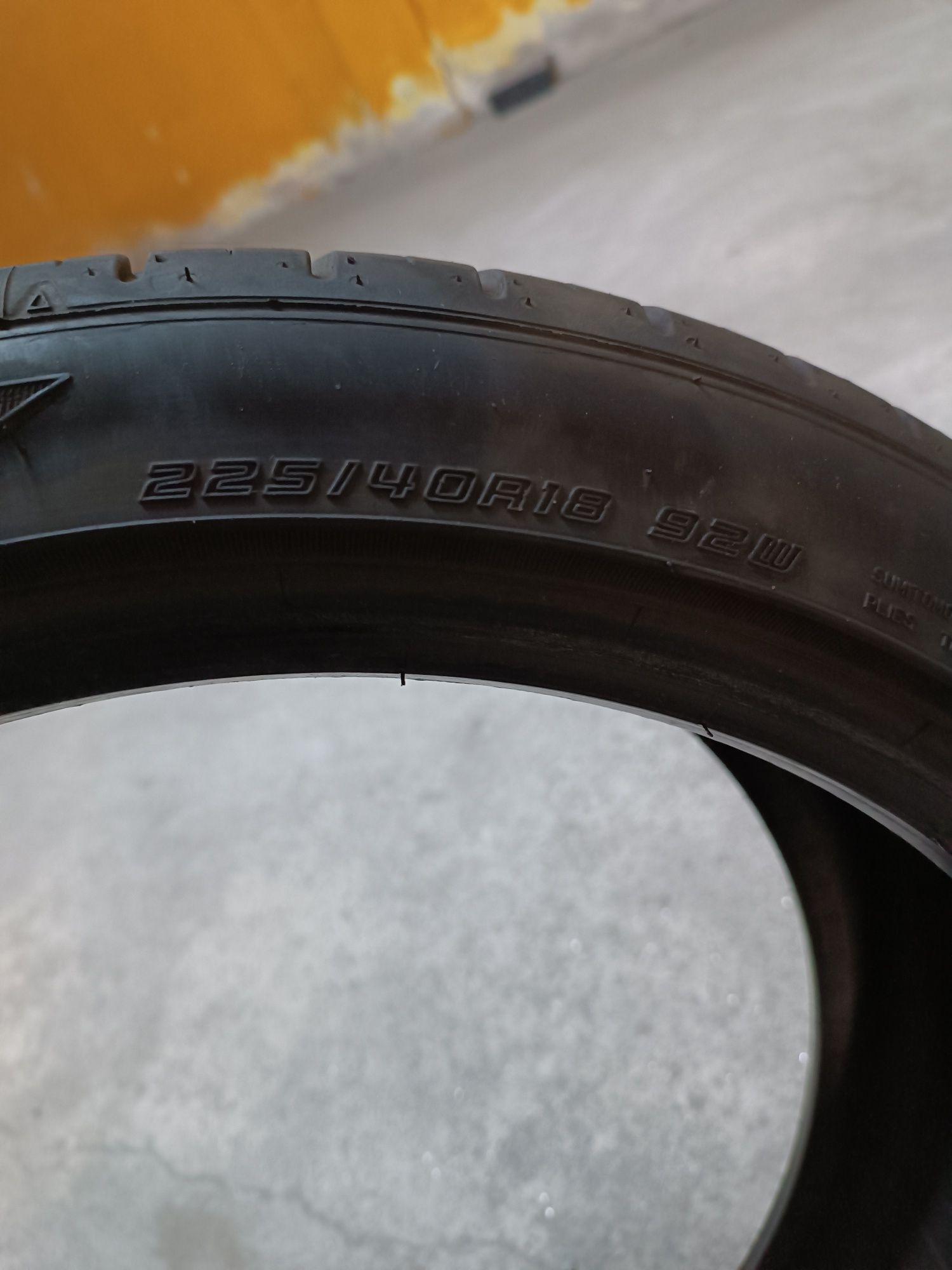 1 pneu semi novo 225/40 R18 Falken