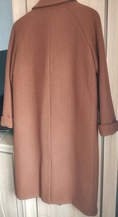 Пальто утеплене ( нове)