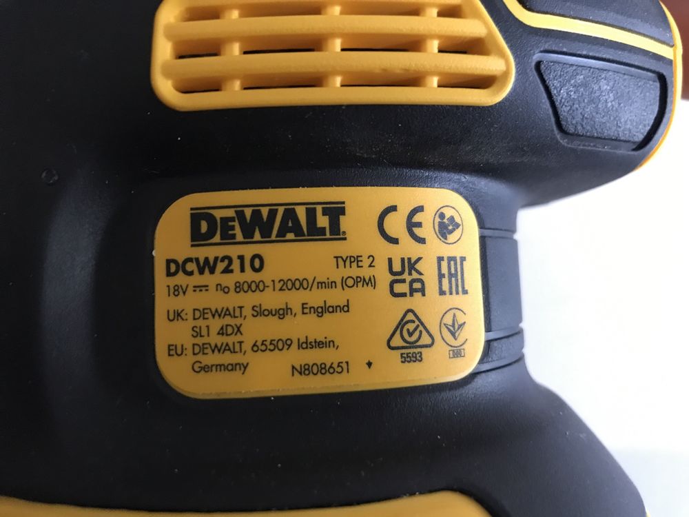 Ексцентрикова шліфувальна машина DeWalt DCW210 з Англії