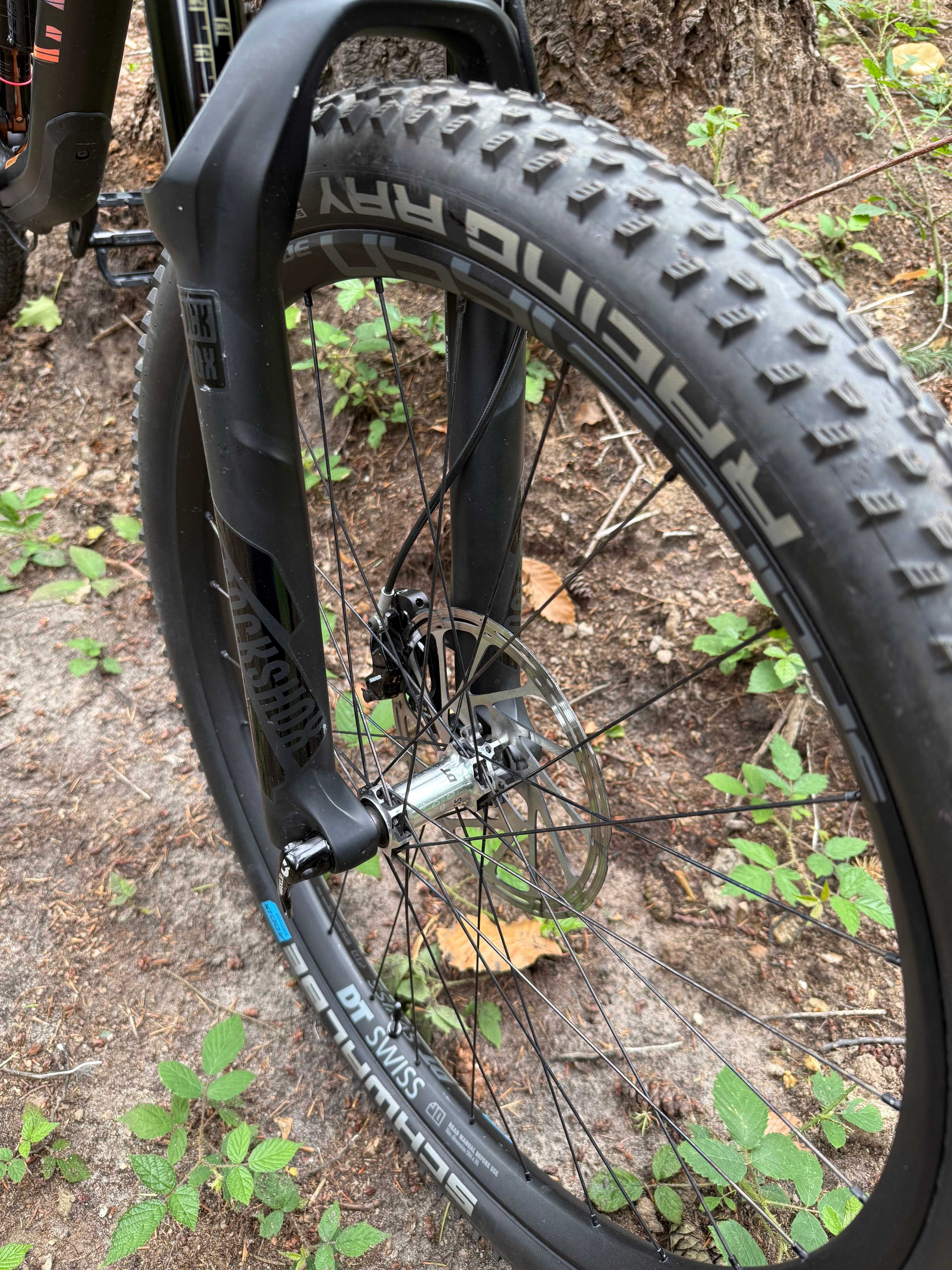 MTB Full Canyon Strive Al 5.0 Race 2017, rama L, kola 27,5