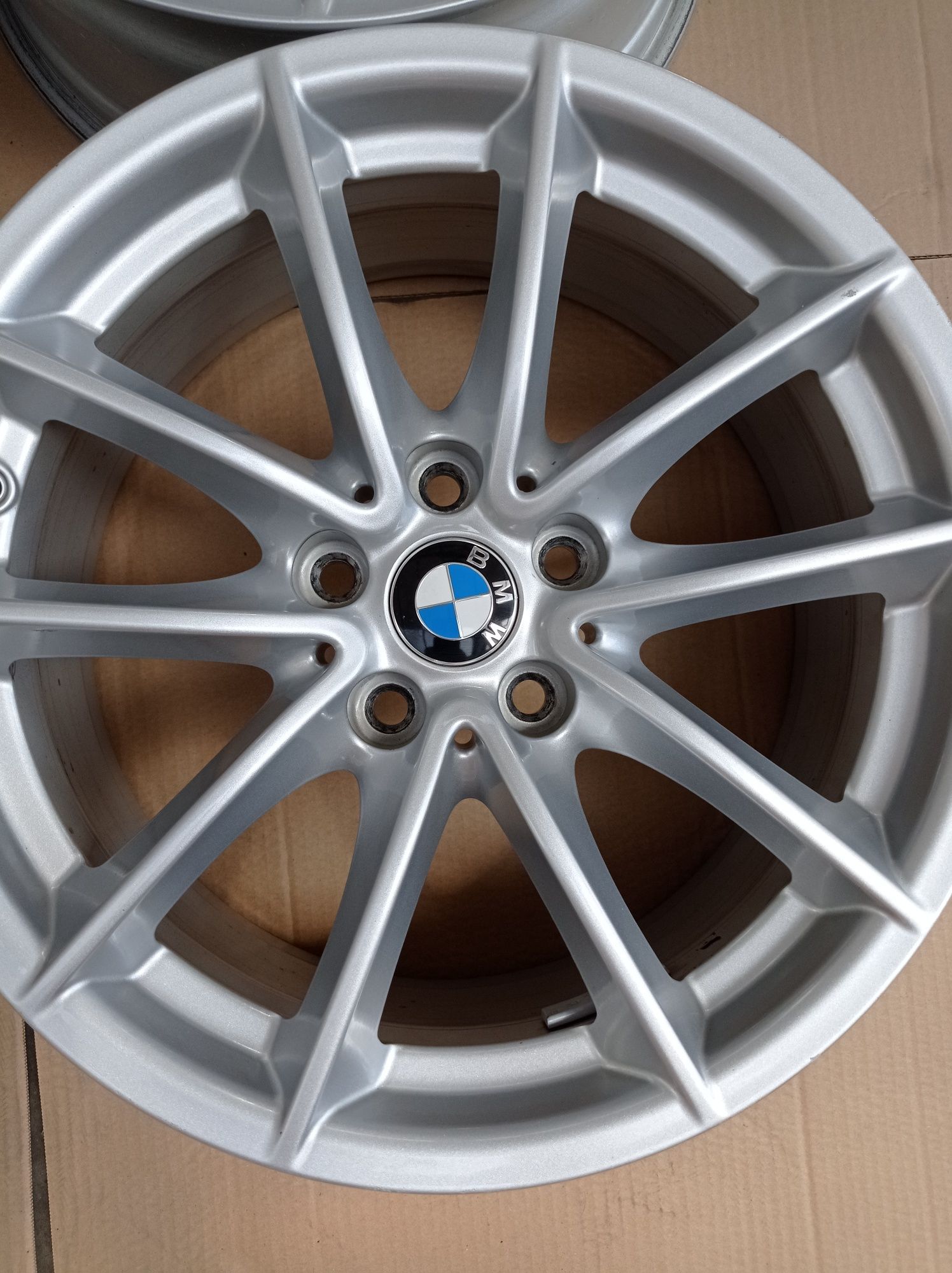 Alufelgi Felgi Aluminiowe r17 5x112 BMW Audi Skoda VW et27