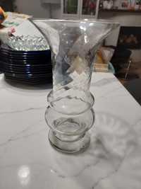 Szklany wazon wys.22 średnica kielicha 12 PRL