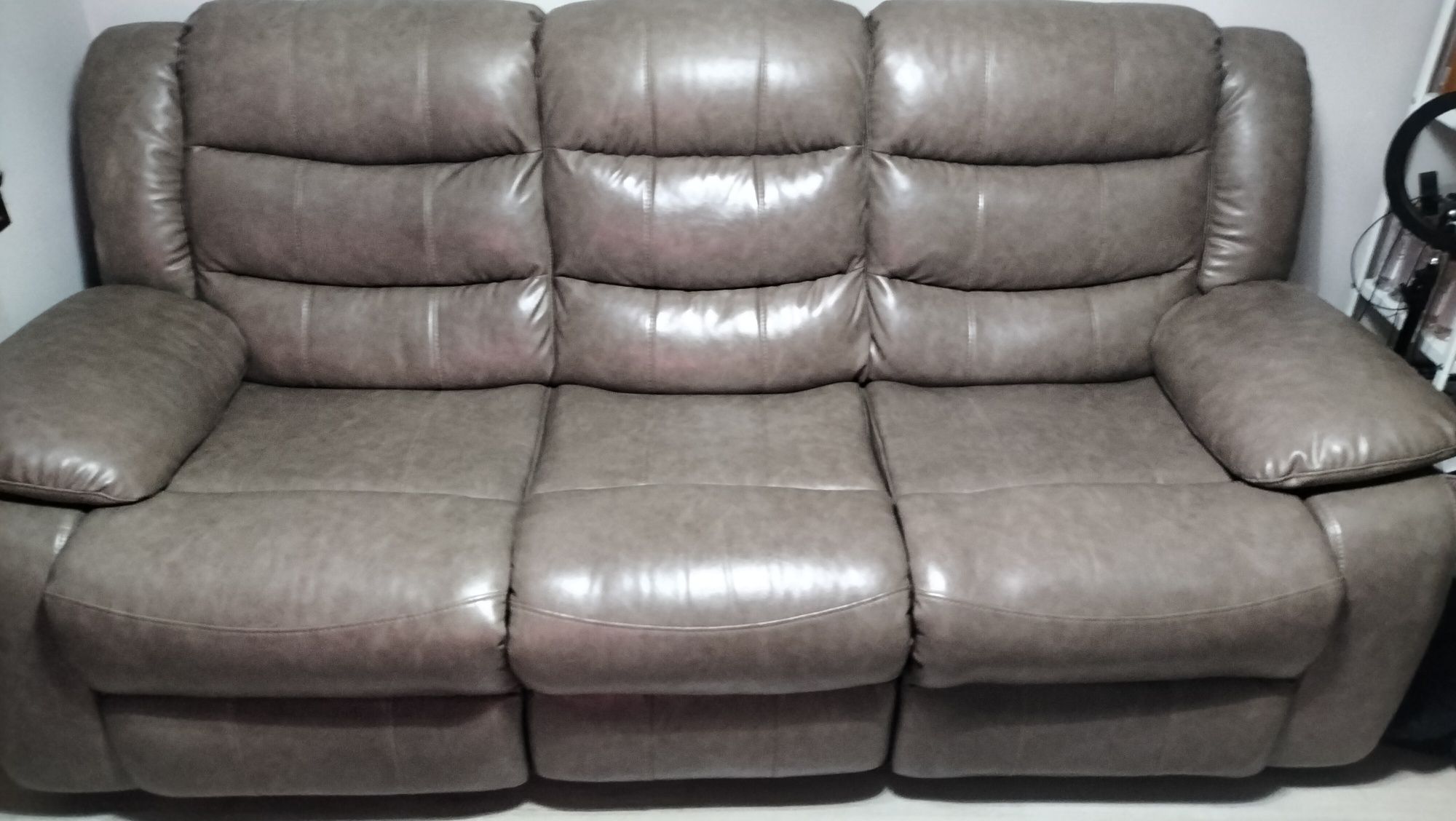 OPORTUNIDADE  SOFA RELAX  3 lugaresI