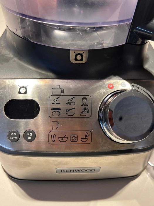 Robot de Cozinha Kenwood Multi Pro FDM71