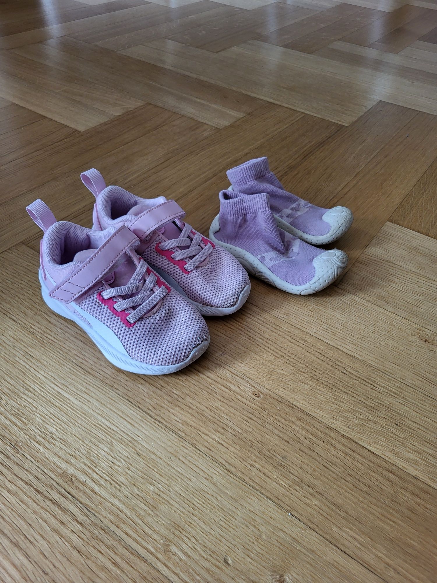 Buty Puma dla dziewczynki roz 21