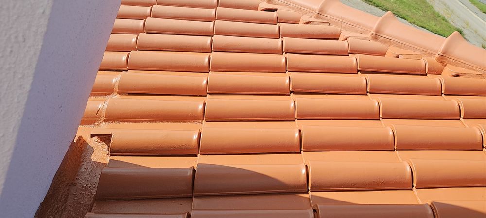 Limpeza de telhados+Hidrofugação,Pinturas,Canalização,remodelações,jar