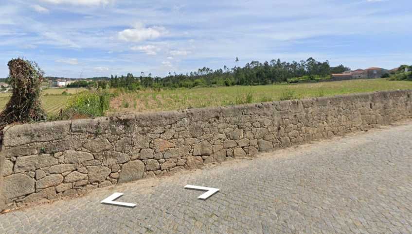 Terreno urbano com 850m2 e 25m de frente estrada