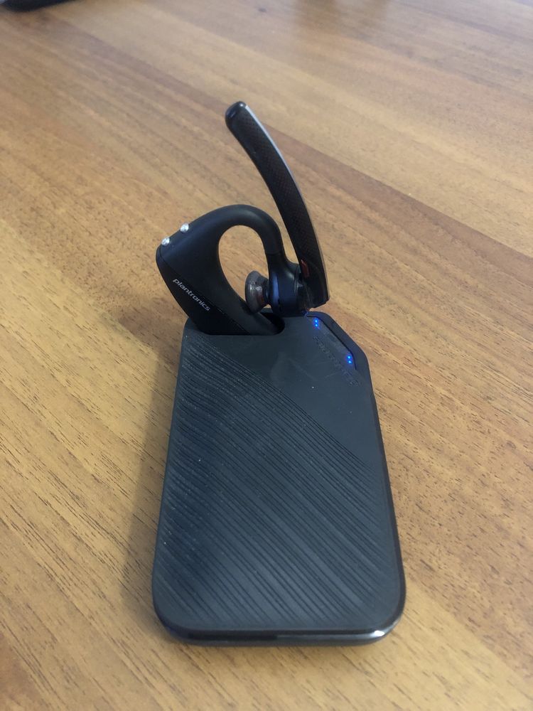 Bluetooth-гарнітура Plantronics