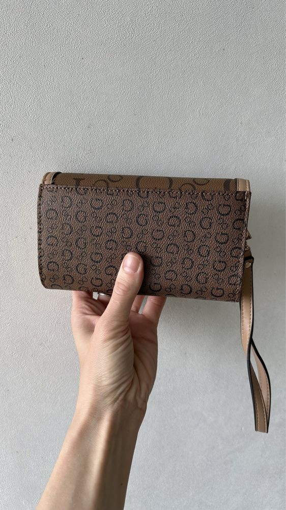 Гаманець Guess