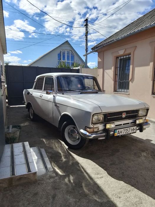 Продам москвич (автомобиль, машина, АЗЛК)
