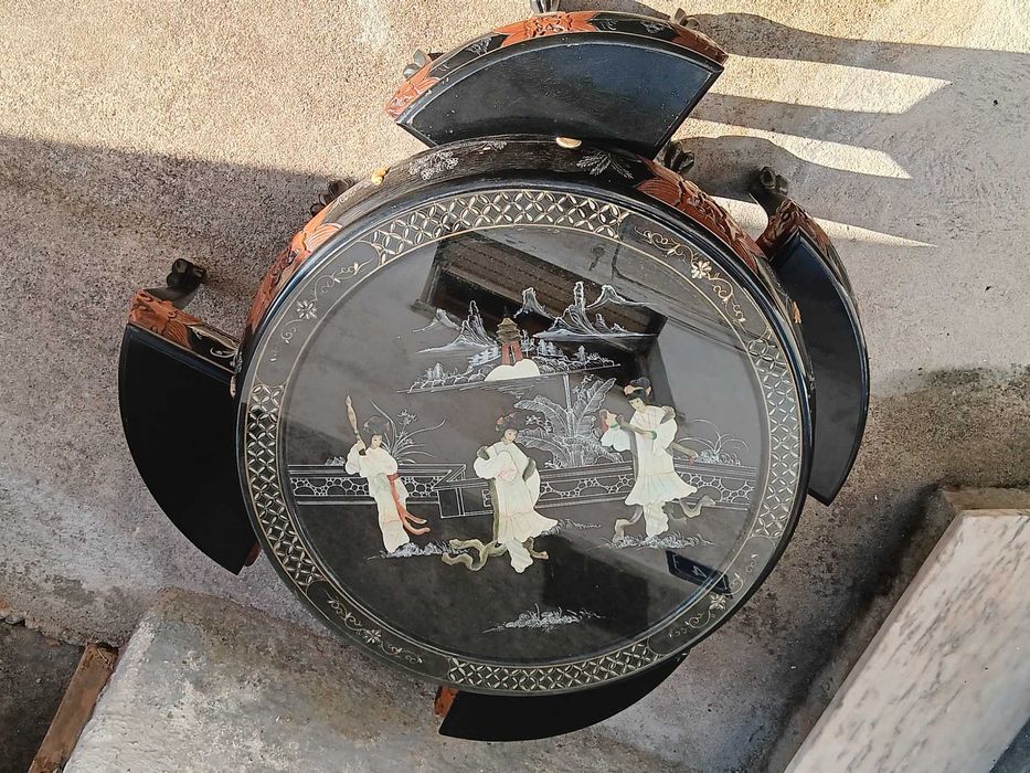 Mesa chinesa como nova