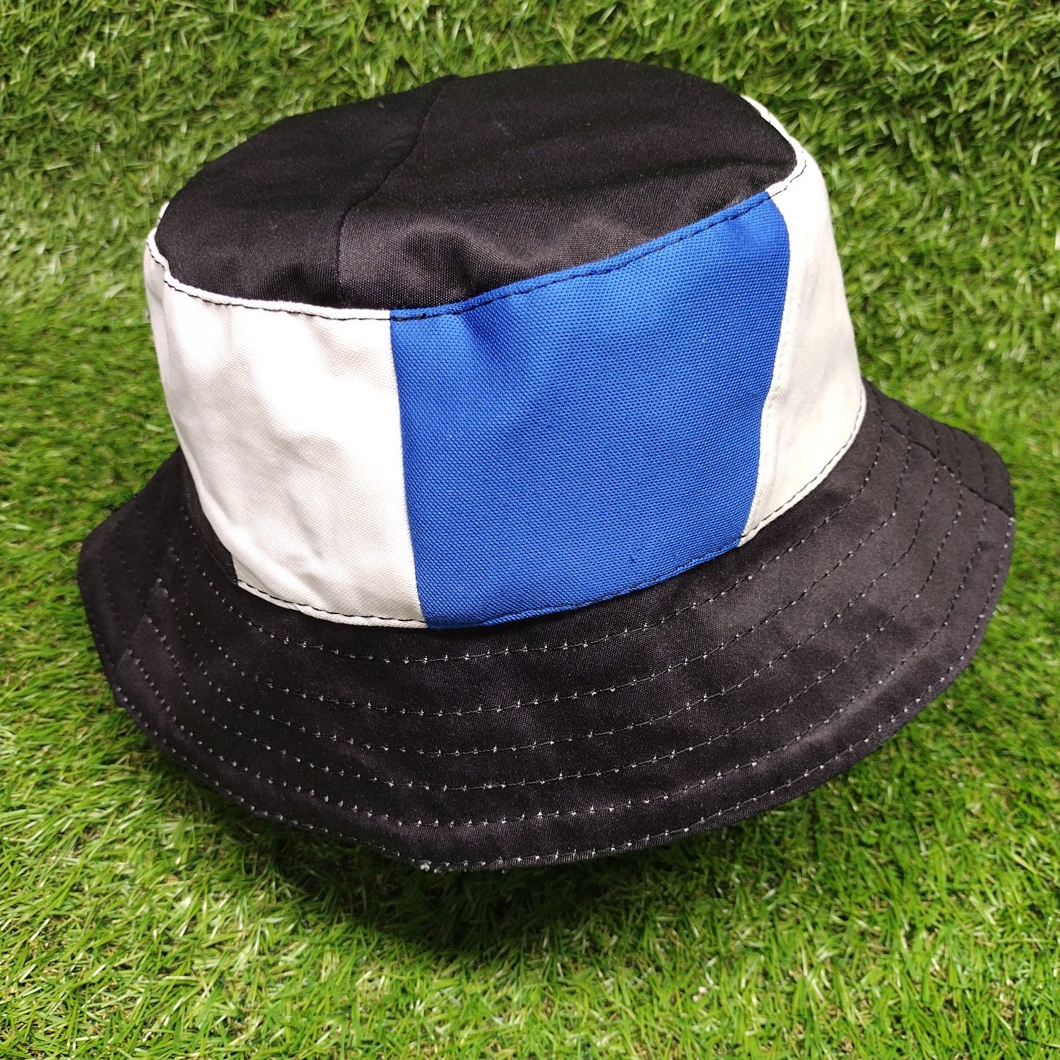 Czapka buckethats Newcastle United