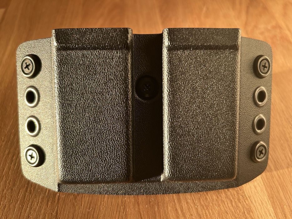 Podwójna ładownica DoubleTap