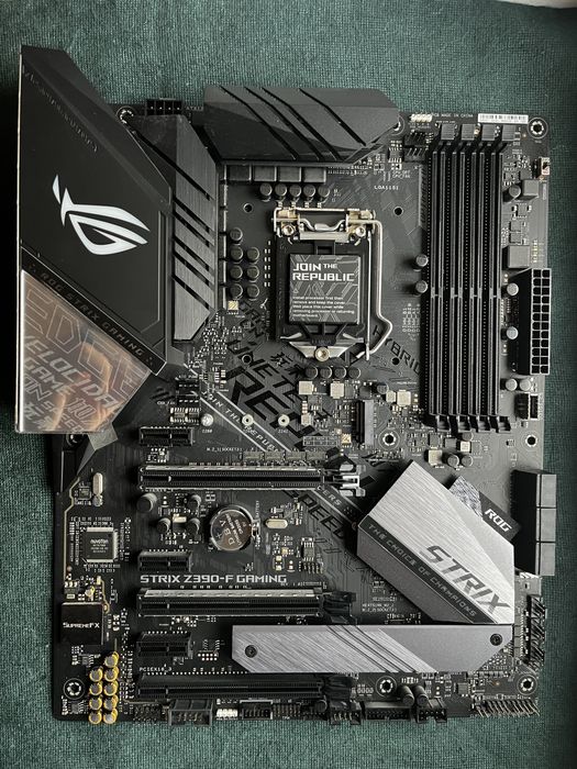 Asus ROG Strix Z390-F Gaming