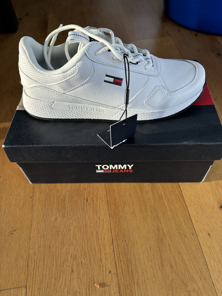 Buty sneakersy męskie tommy hilfiger 40 nowe