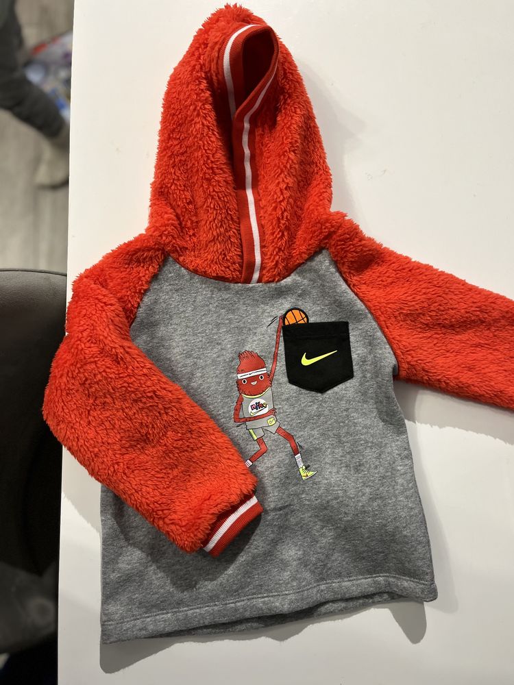 Спортивна кофта Nike
