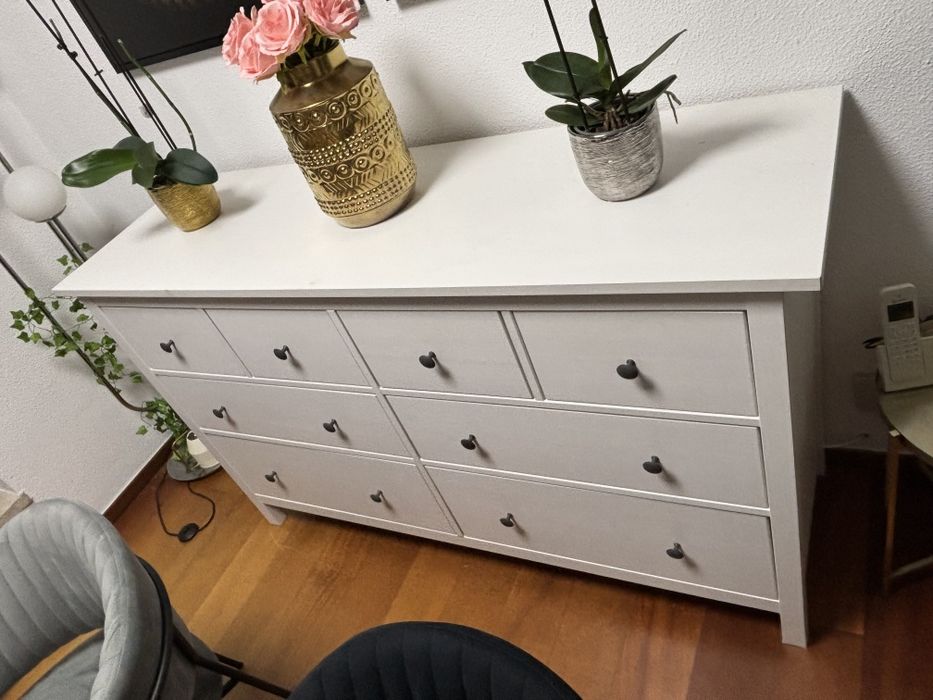 Comoda IKEA HEMNES em bom estado