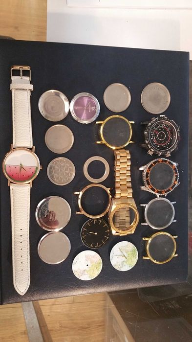zestaw zegarków uszkodzone