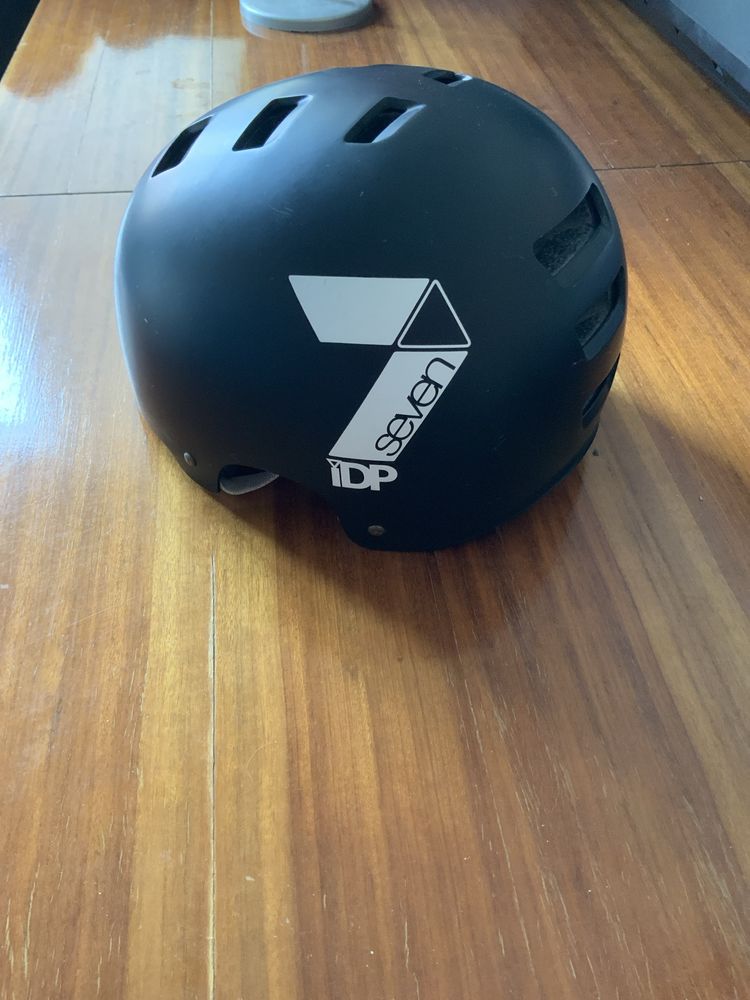 Capacete seven idp tamanho xl