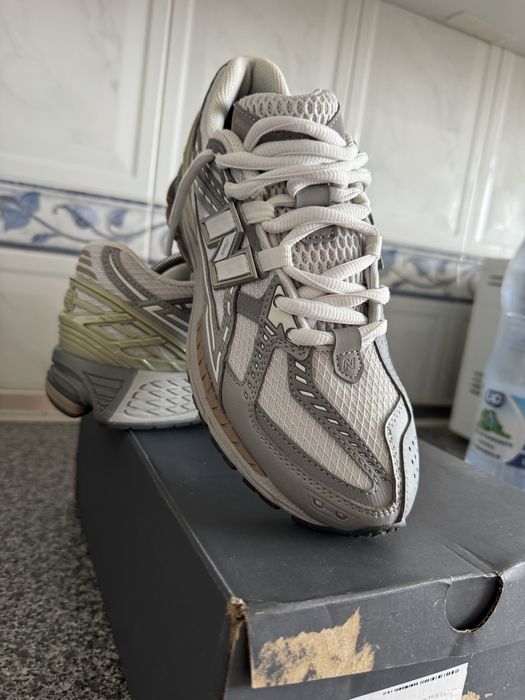NewBalance 1906 Grey *tamanho 38*