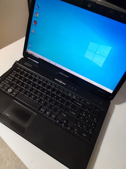 Laptop eMachines E725 dysk SSD win 10 4gb ram