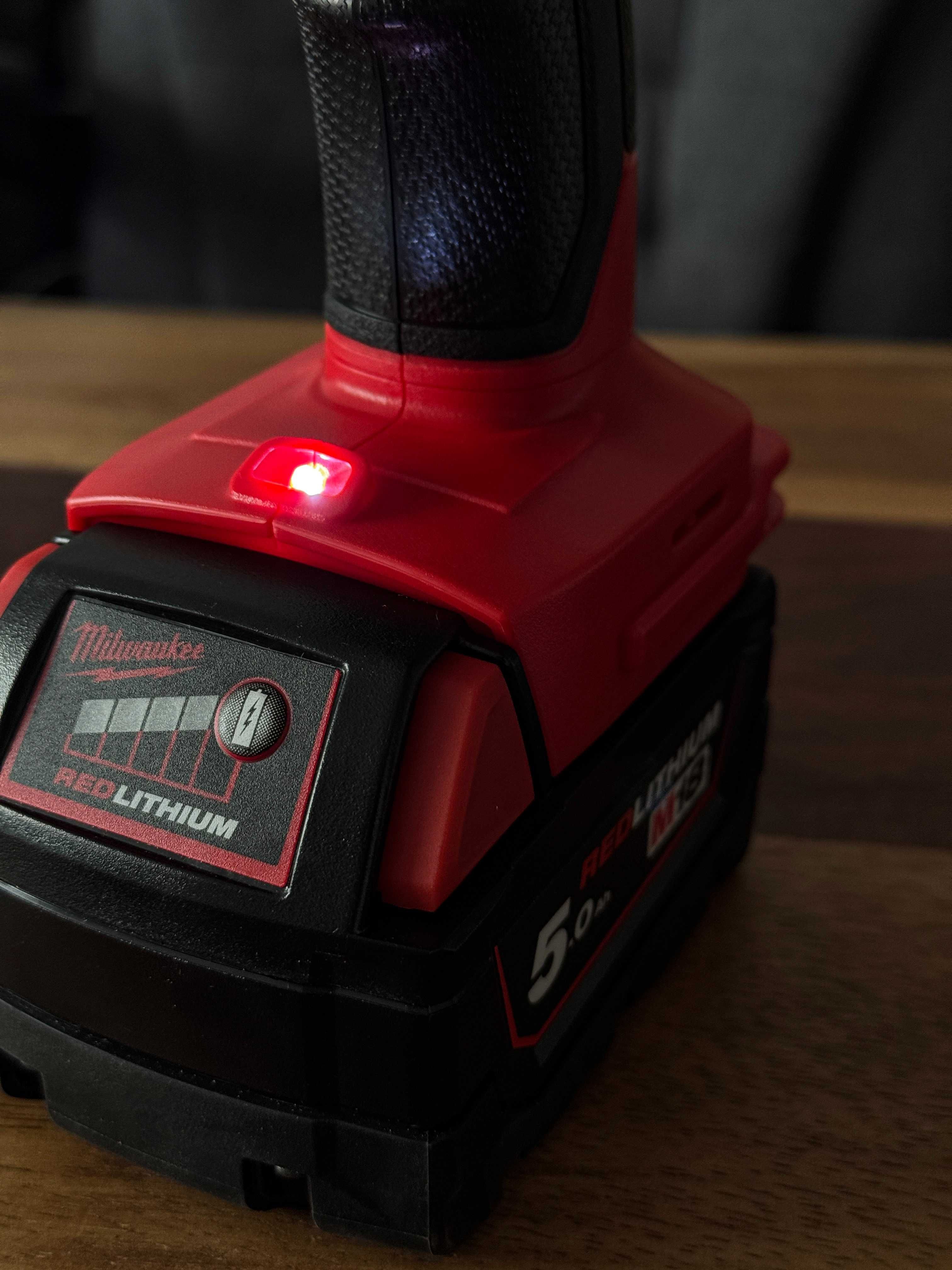 Solidna Opalarka z Ekranem LCD - 550 Stopni Do Baterii MILWAUKEE M18
