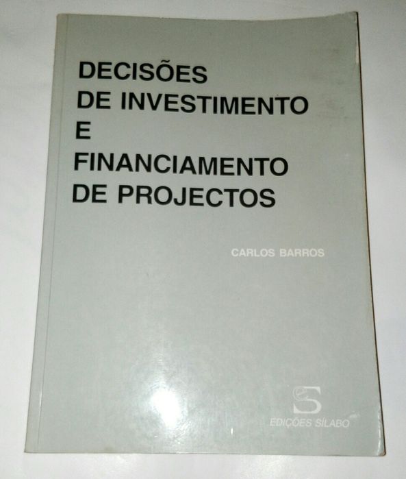 Lote de livros técnicos da área de economia, contabilidade, matemática