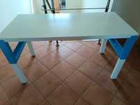 Mebel Ikea (biurko dziecięce)
