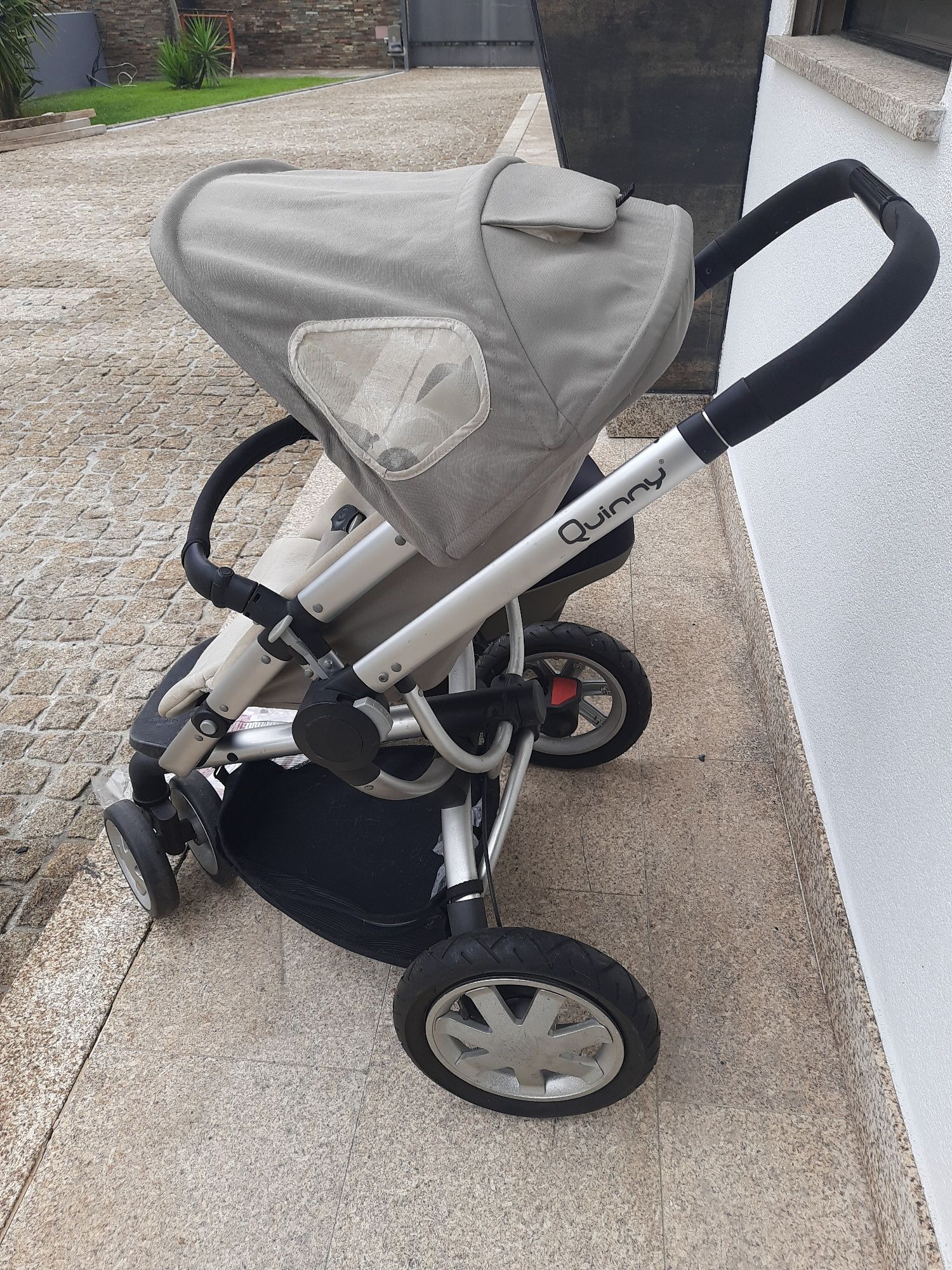 Carrinho bebé e babycoque Quinny