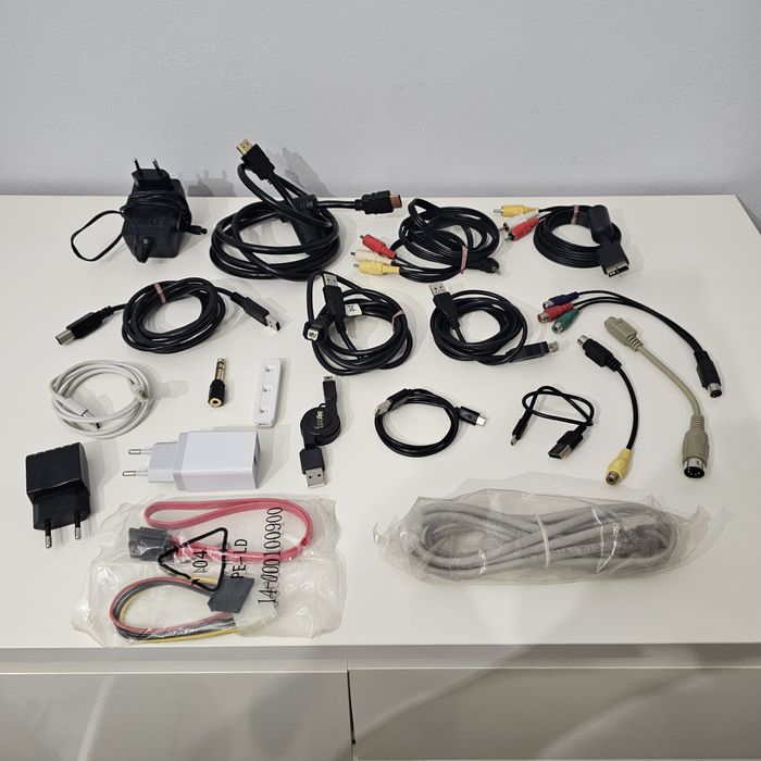 Zestaw kabli różnego rodzaju