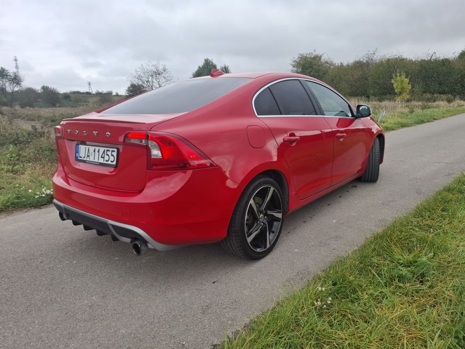 Volvo S60 R-Design 2011r D3 163km