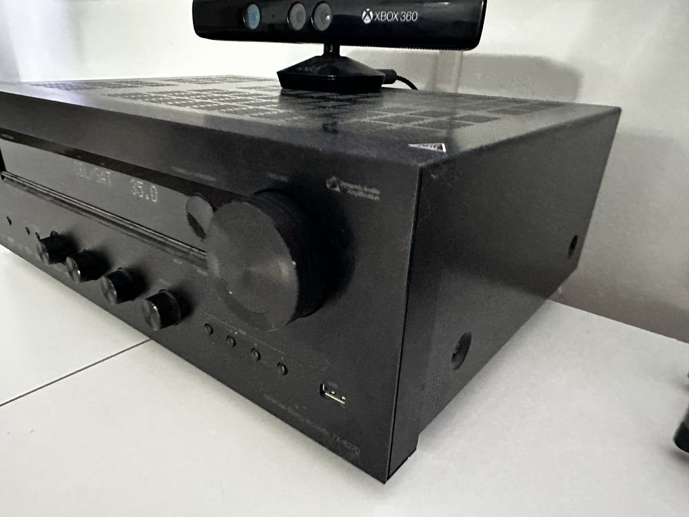 Wzmacniacz stereo ONKYO TX 8270