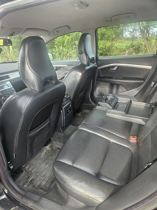 Piękne Volvo V70 z małym przebiegiem