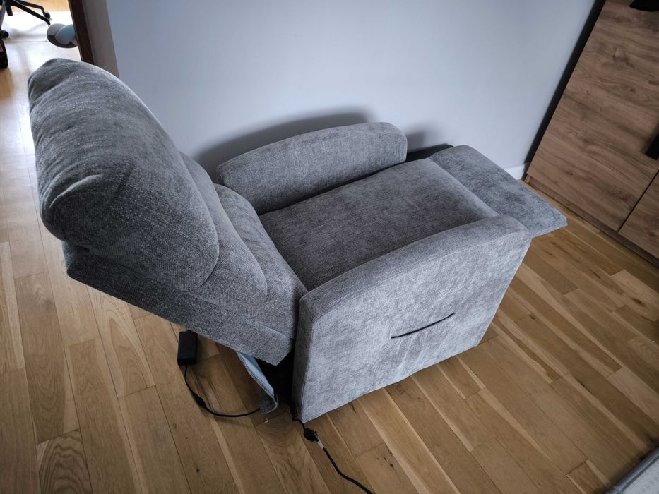 Fotel elektryczny rozkładany