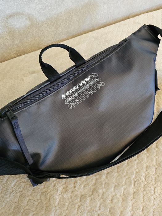 Lacoste torba nerka wodoodporna