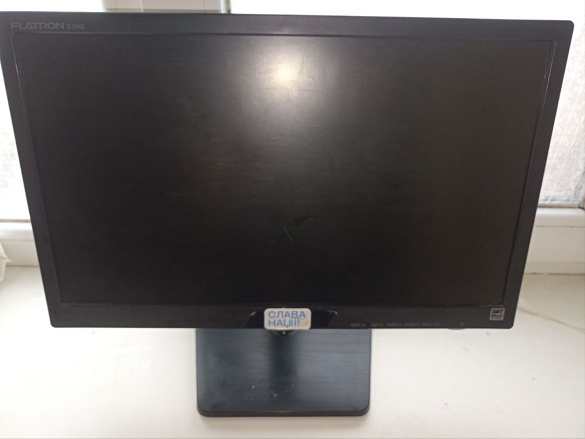Монитор LG E1942 19 "