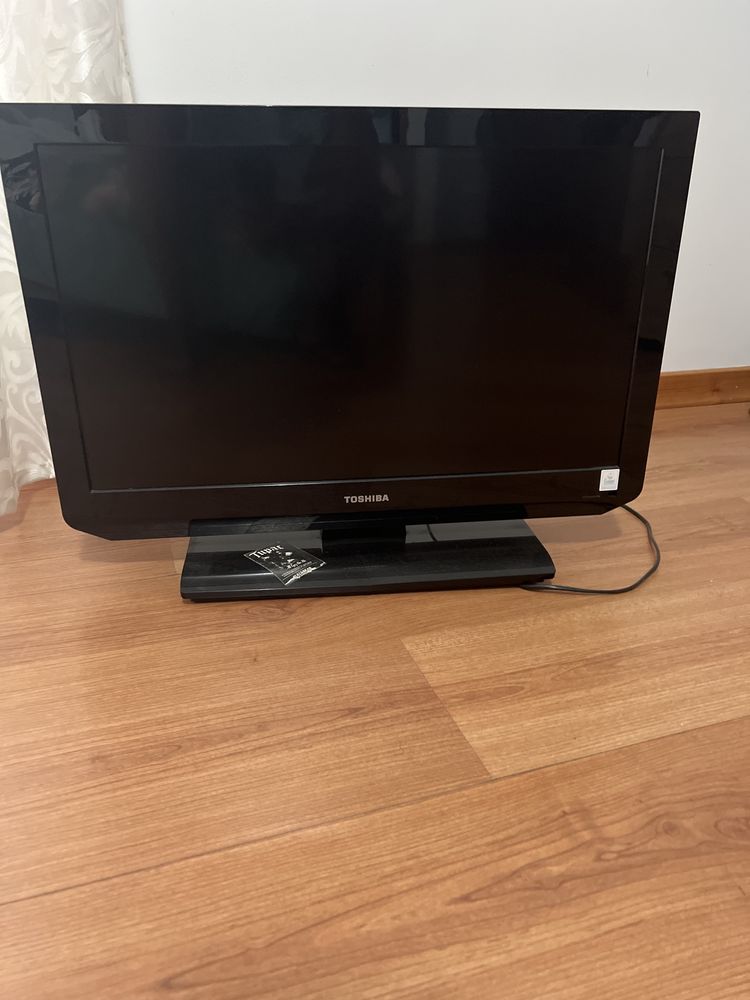 Tv Toshiba estou a vender por falta de uso