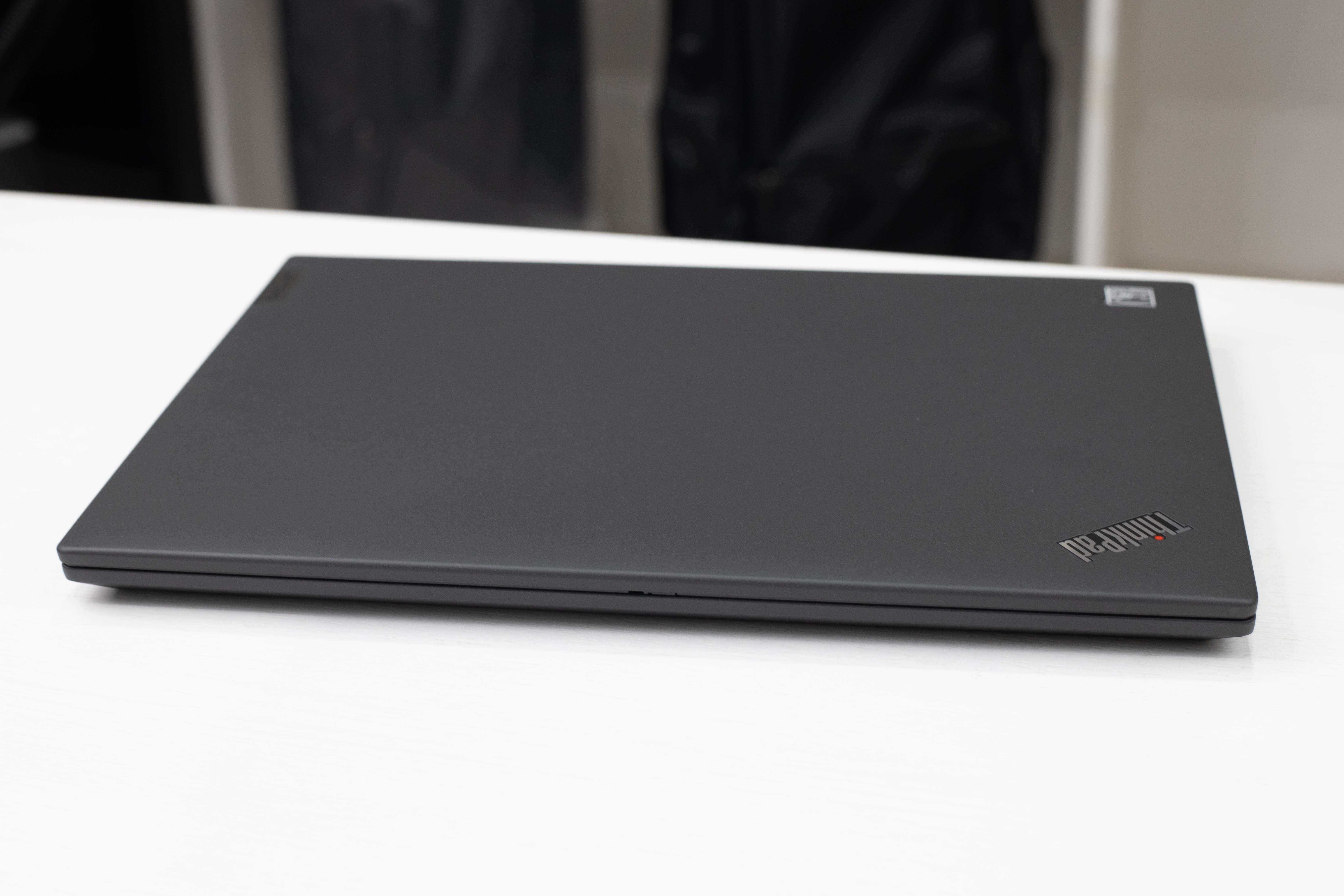 Lenovo ThinkPad P14s gen 4 i7-1370P 32RAM 1TbSSD IPS TOUCH 14”
