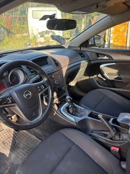 Opel Insignia 2.0 CDTI 130 km 2012r kombi po kolizji silnik sprawny