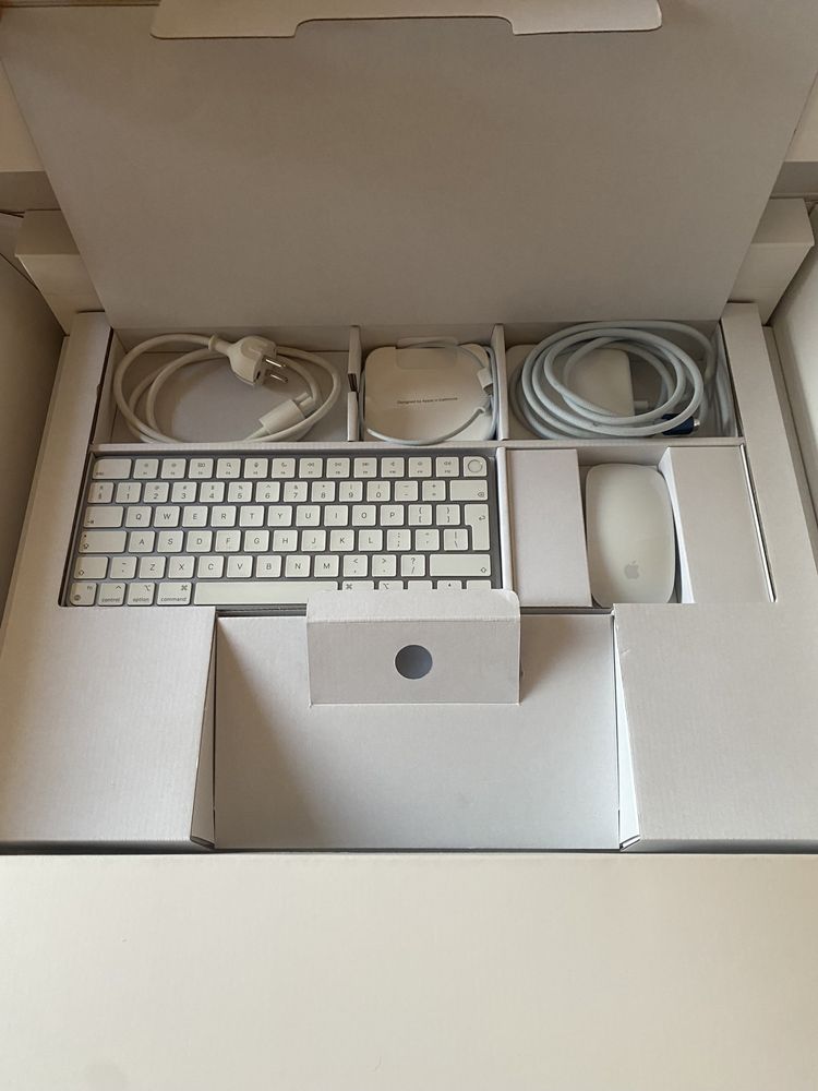 Apple iMac M1 Blue 24” 5K 8 CPU 8 GPU 8GB RAM 256GB SSD