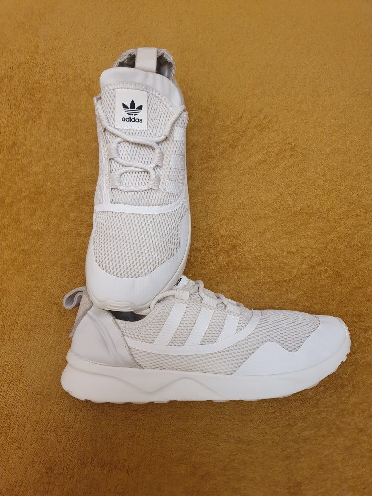 Кроссовки Adidas p. 38,5 стелька 24 см