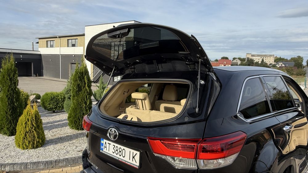 Тойота Хайландер